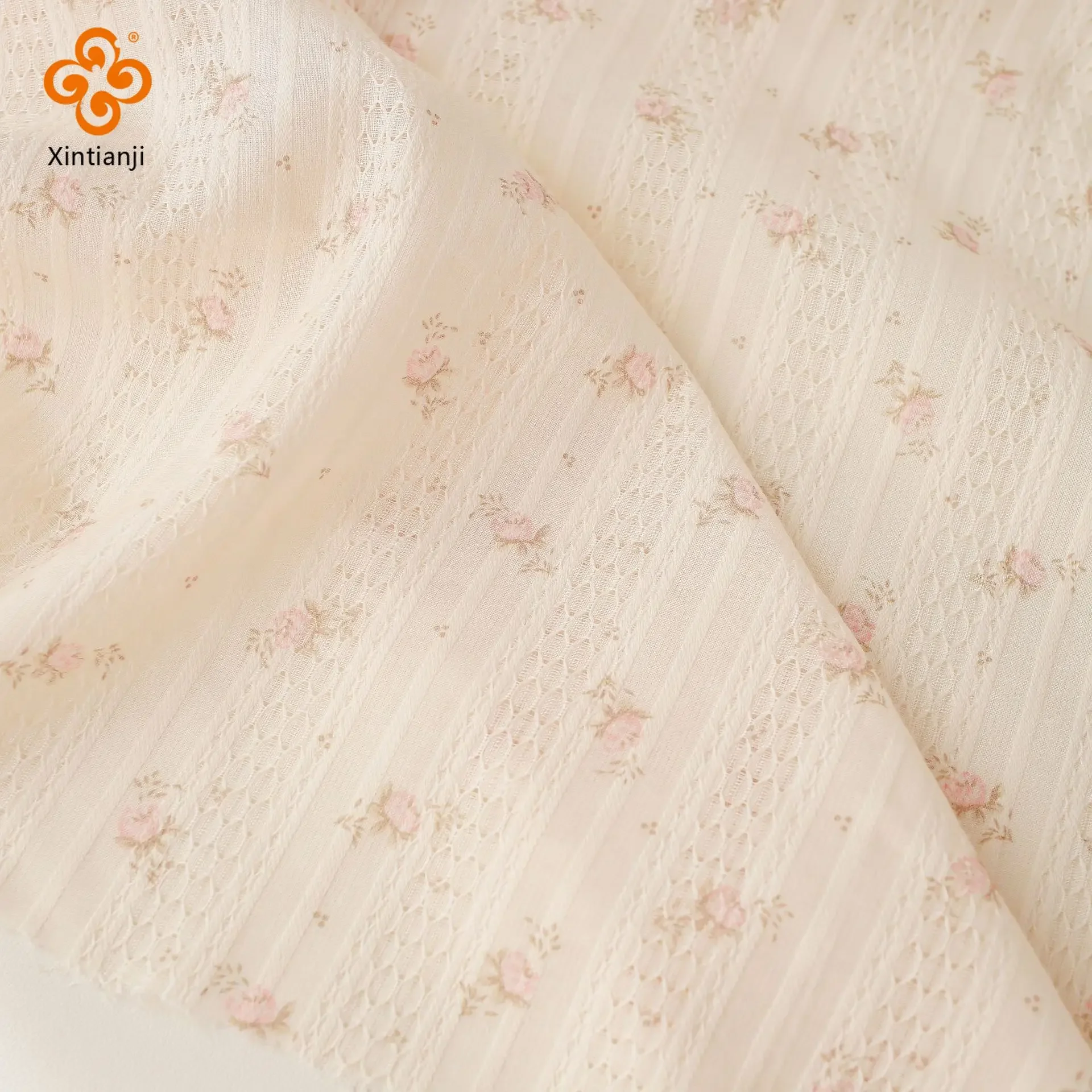 Tissu Jacquard en dentelle de  - Vintage Collectible Dolls avis et prix